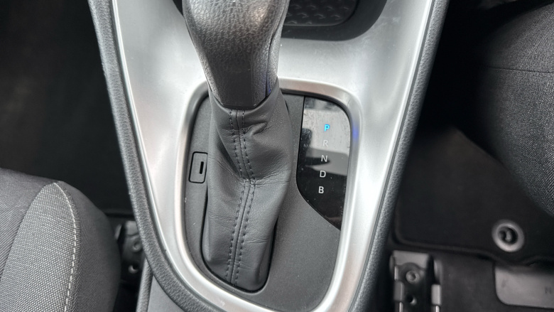 Toyota Yaris 1.5 Hybrid Icon 5dr CVT Hybrid Hatchback